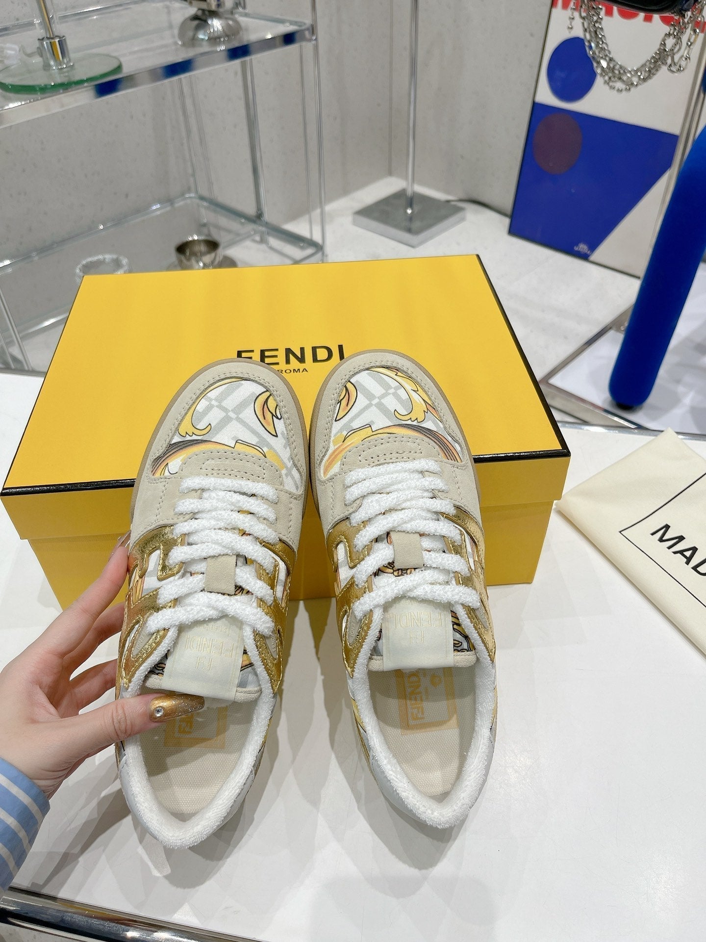 Luxury Shoes - FED - 585
