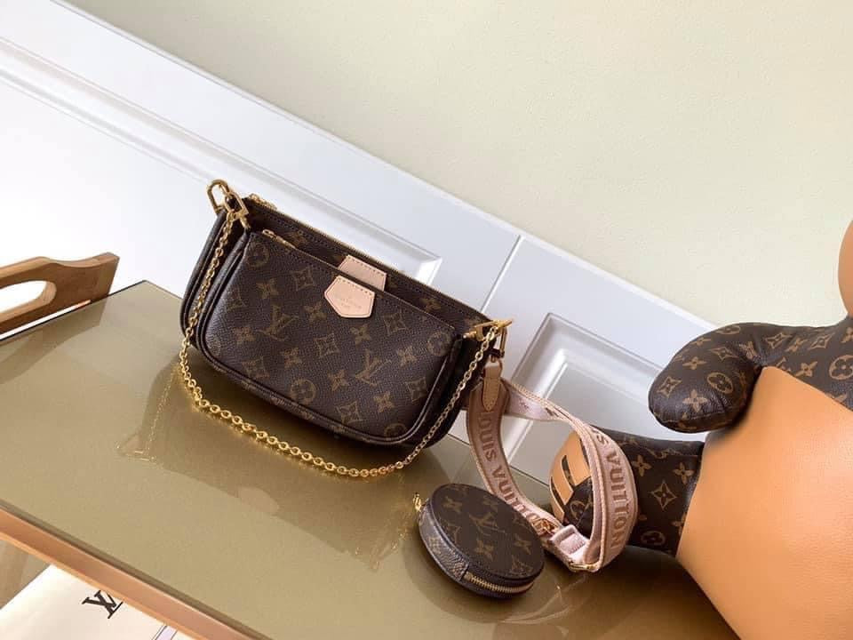 Louis Vuitton Multi Pochette Accessories
