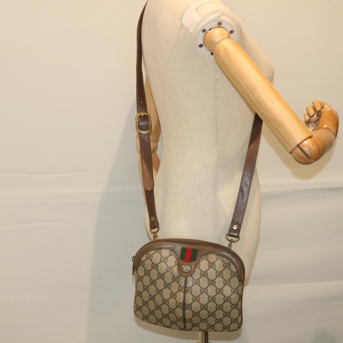 GUCCI GG Supreme Web Sherry Line Shoulder Bag Beige Red 904 02 047 ki3794