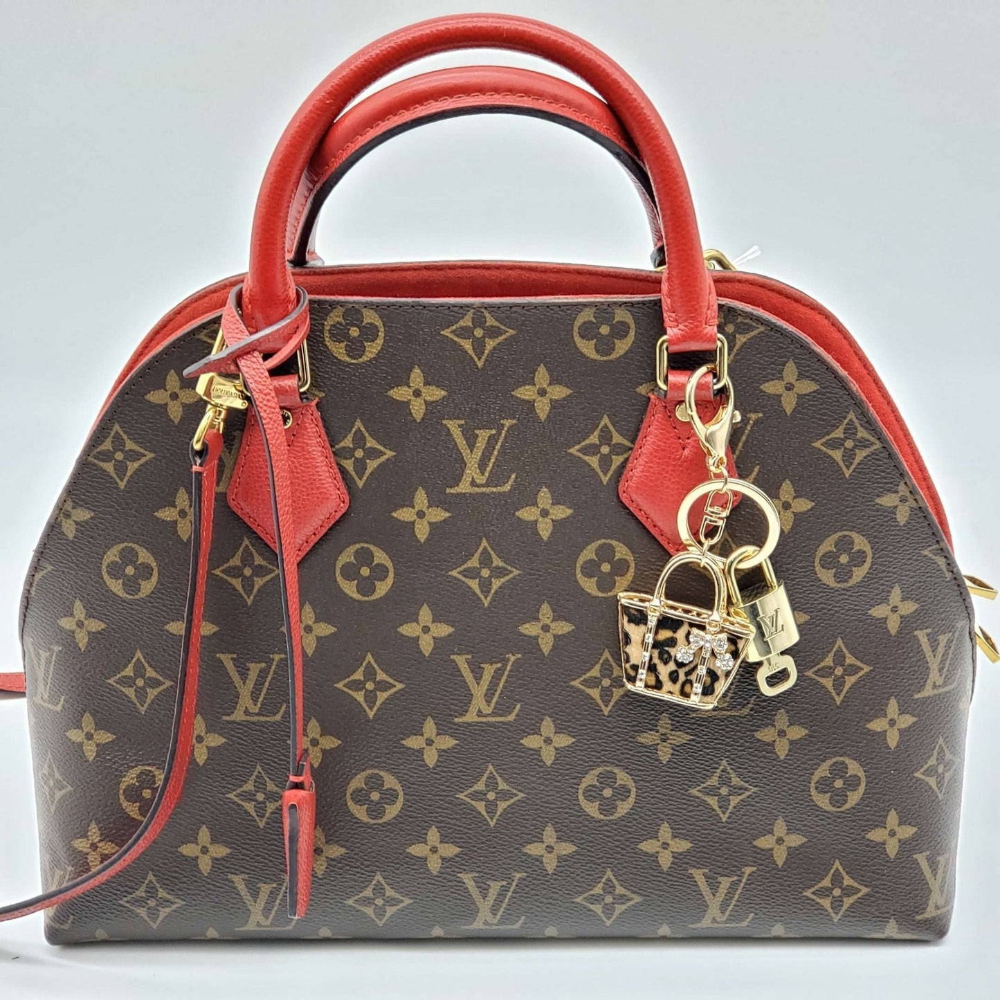 100% Louis Vuitton Lock and Key with Unbranded Keychain, Keycharm, Bagcharm
