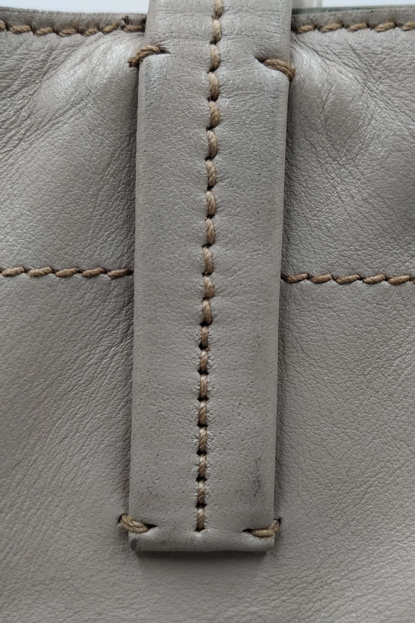Vitello Soft Shopping Tote Pomice
