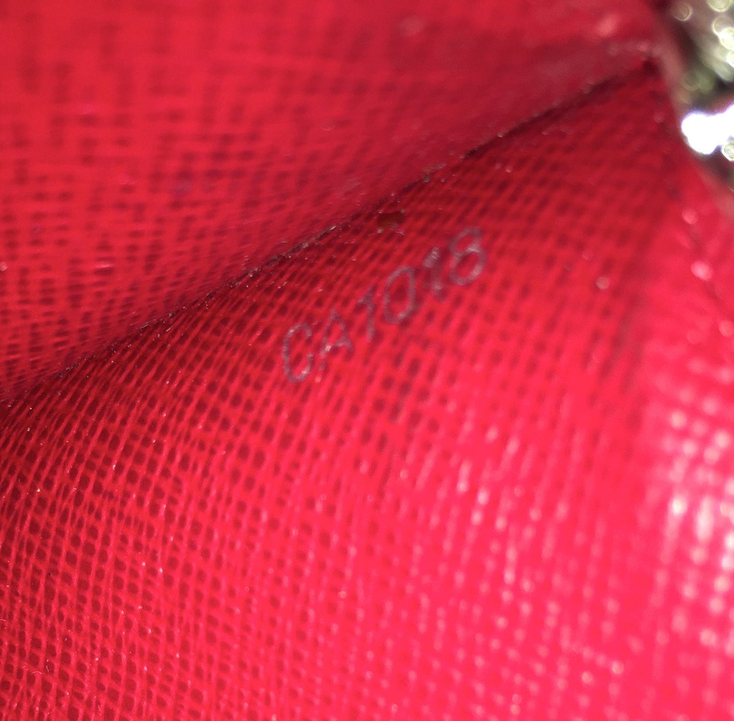 Louis Vuitto Sarah Red Epi Leather Wallet