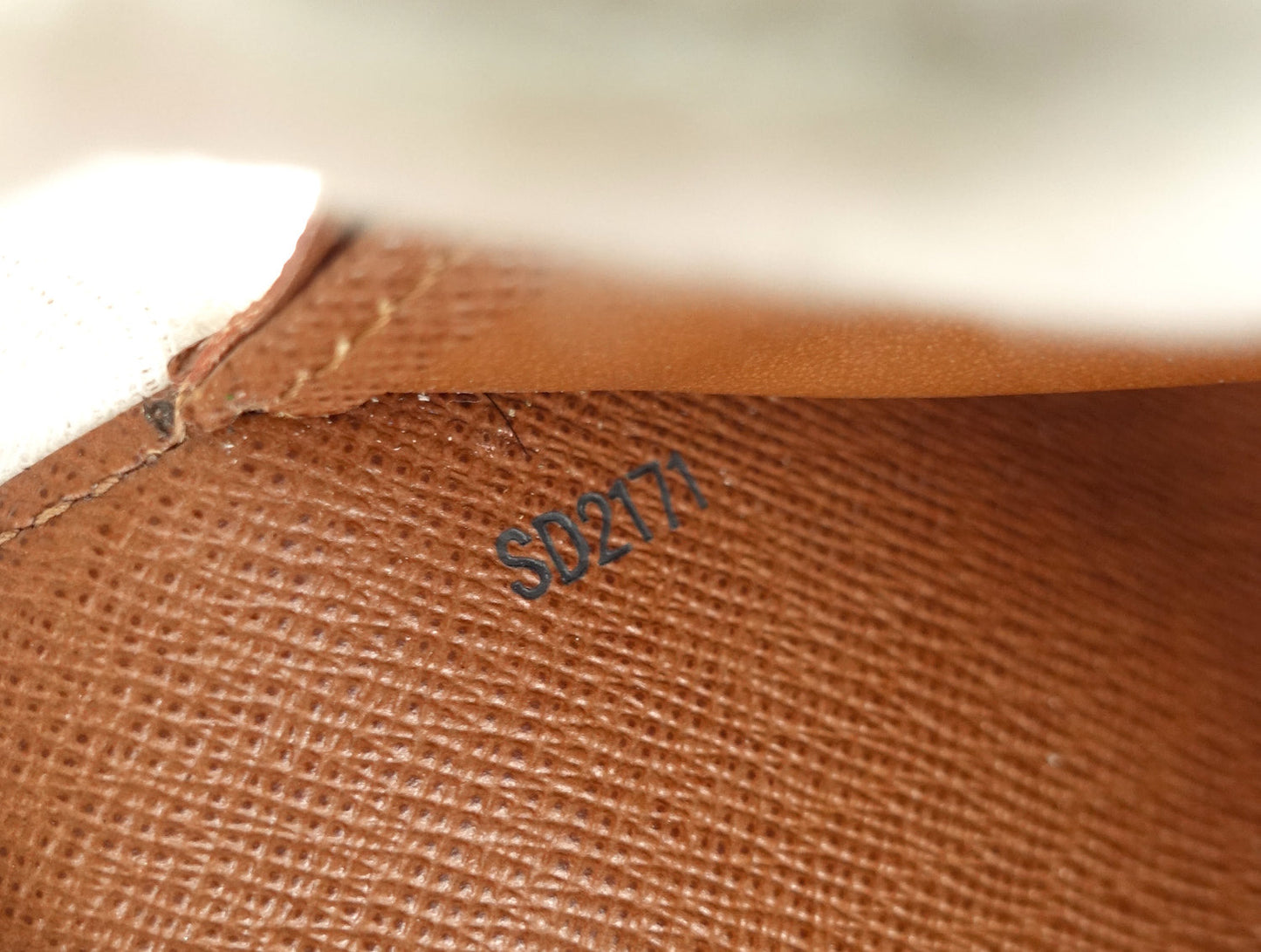 Louis Vuitto Sarah Monogram Canvas Wallet