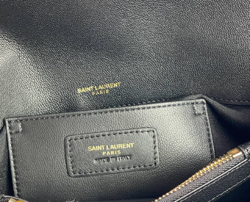 SAINT LAURENT COLLEGE medium Chain bag in Quilted Leather black
