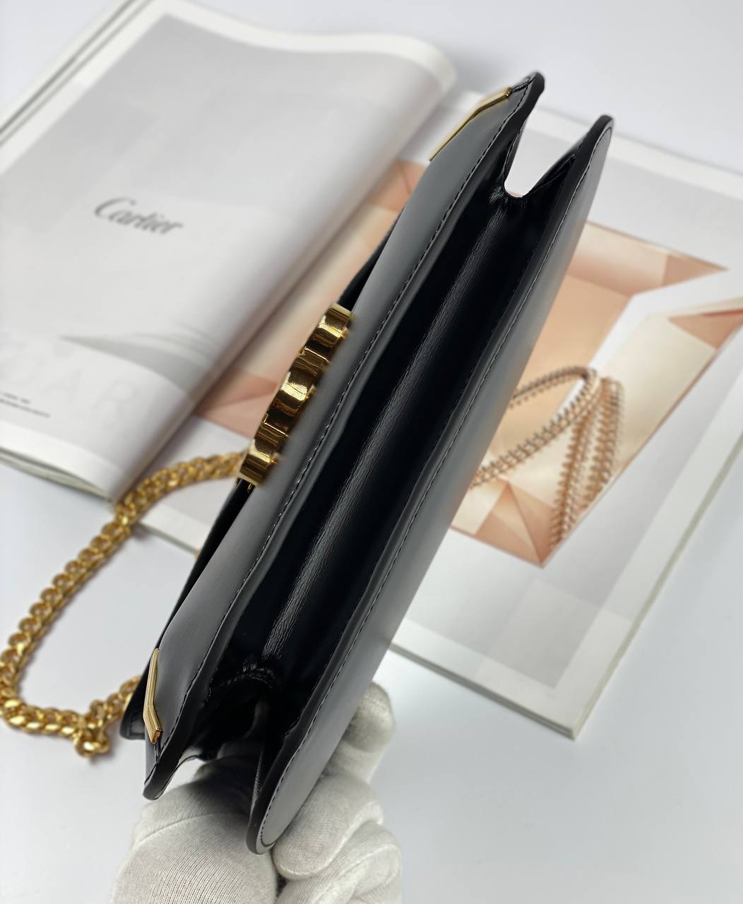 CELINE BAGS CHAIN BESACE TRIOMPHE IN SHINY CALFSKIN BLACK