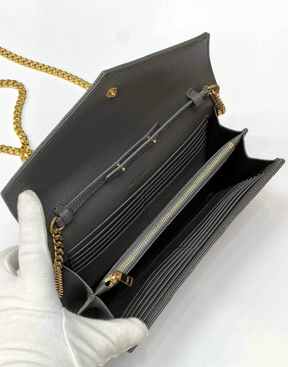 CASSANDRE MATELASSÉ CHAIN WALLET IN GRAIN DE POUDRE EMBOSSED LEATHER gray