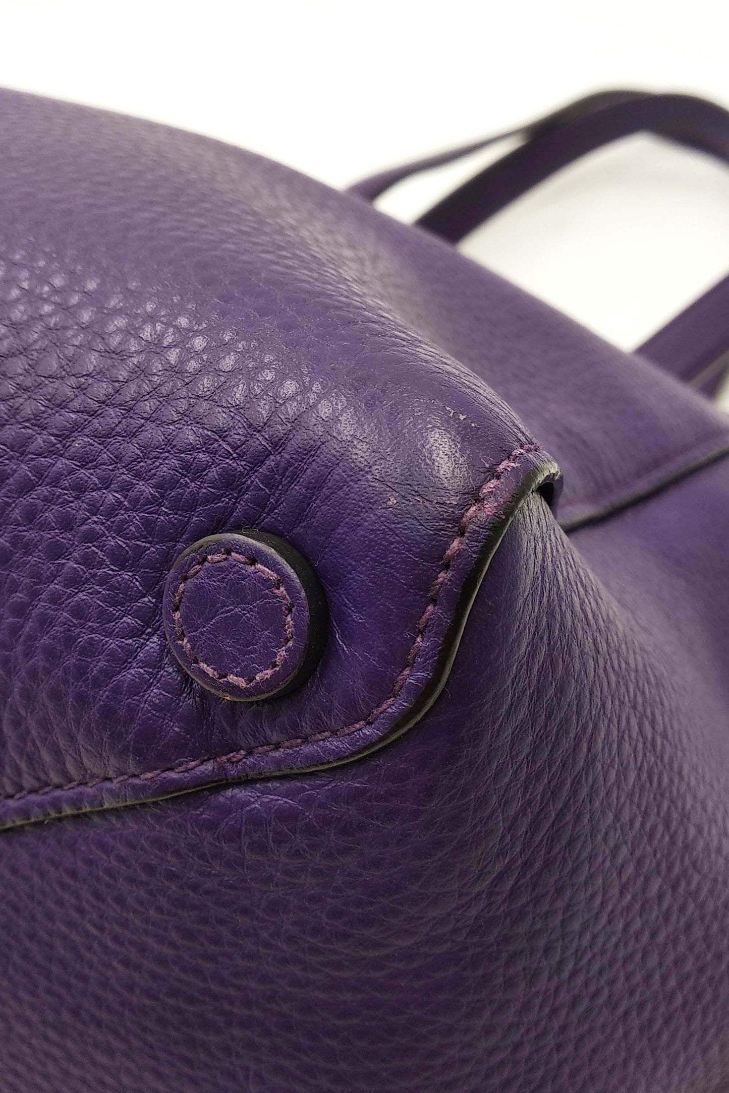 Vitello Daino Tote Viola
