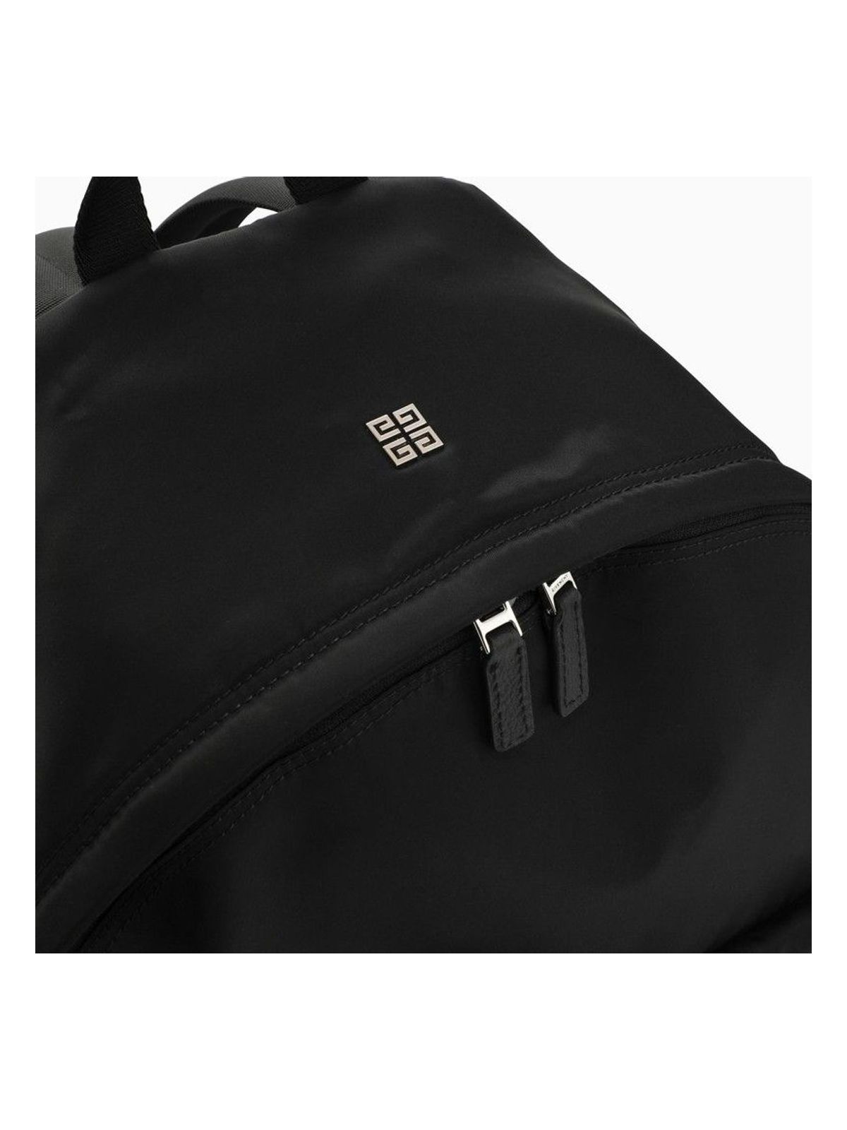 ESSENTIAL BACKPACK