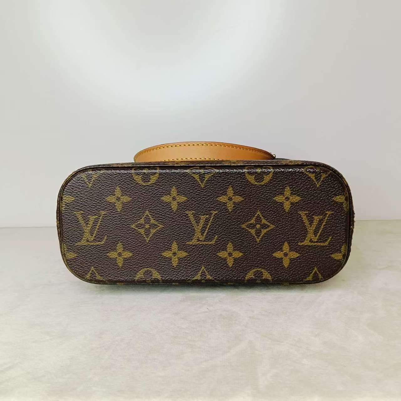 Louis Vuitton Vivian PM Monogram Tote Bag