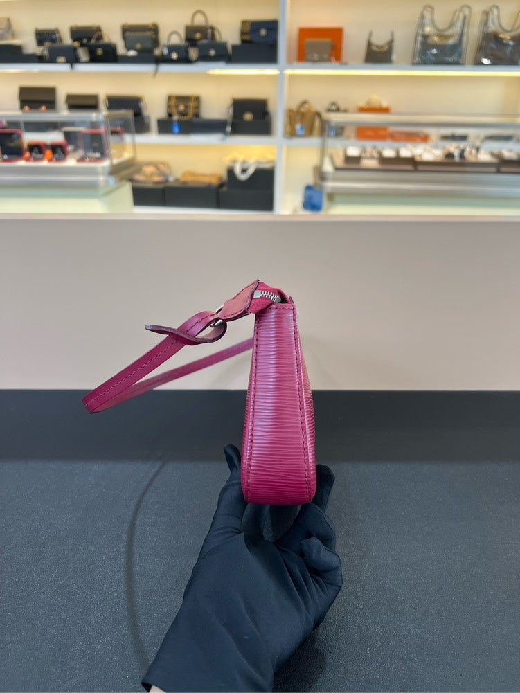 Louis Vuitton Pochette Accessories Epi Fuchsia Handbag