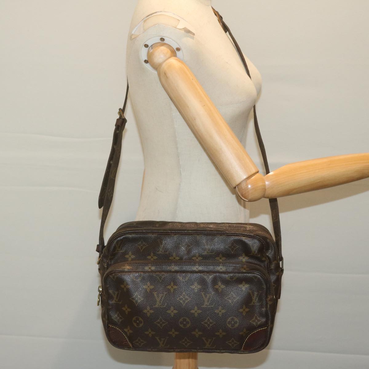 LOUIS VUITTON Monogram Nile Shoulder Bag M45244 LV th4477