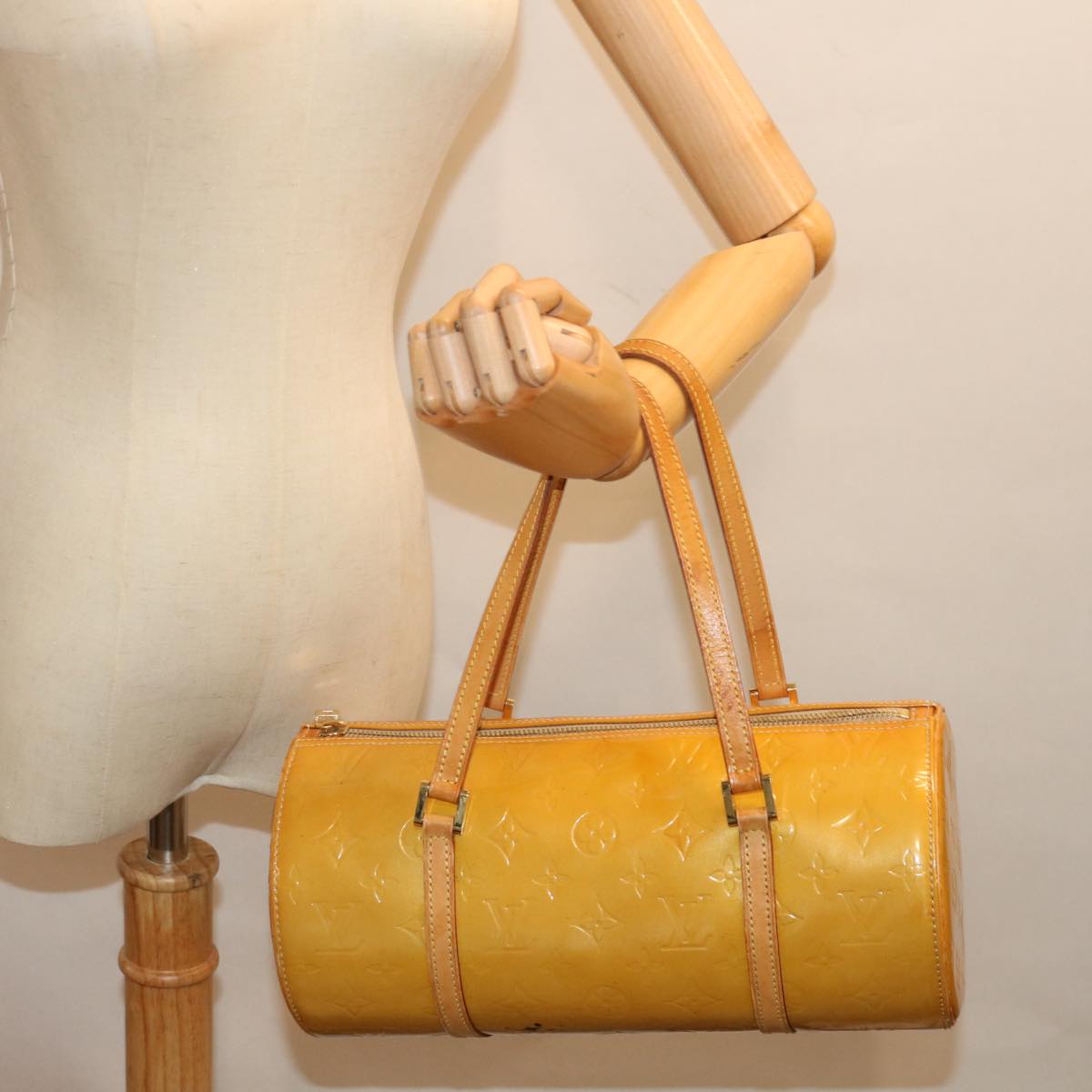 LOUIS VUITTON Monogram Vernis Bedford Hand Bag Beige M91006 LV th4815