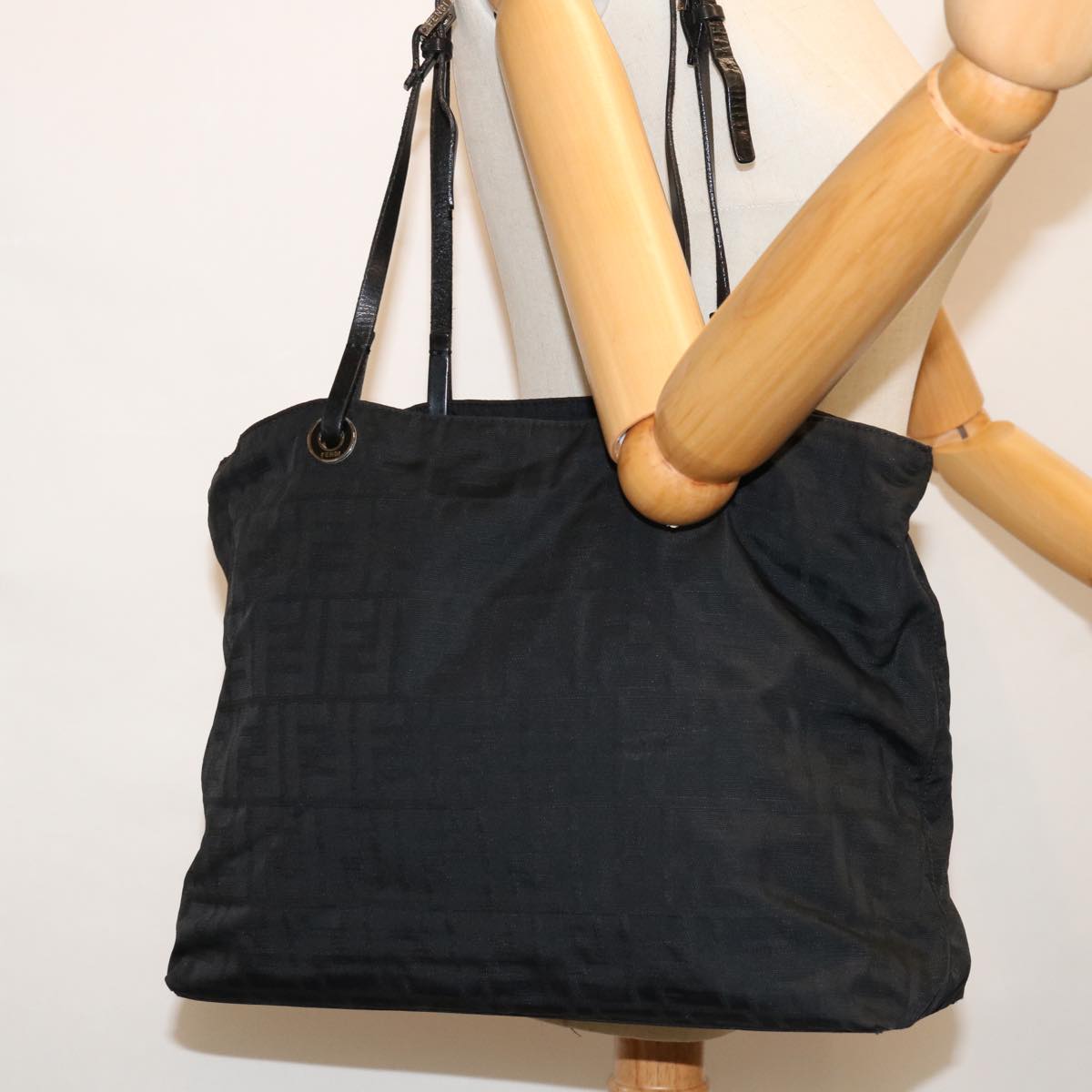 FENDI Zucca Canvas Tote Bag Black yk10976