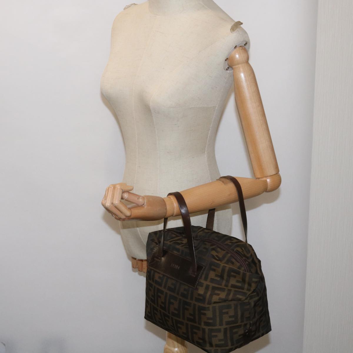 FENDI Zucca Canvas Hand Bag Brown Black yk11227