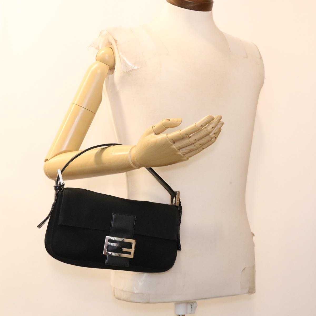 FENDI Mamma Baguette Shoulder Bag Nylon Black 2321.26424.099 yk6286
