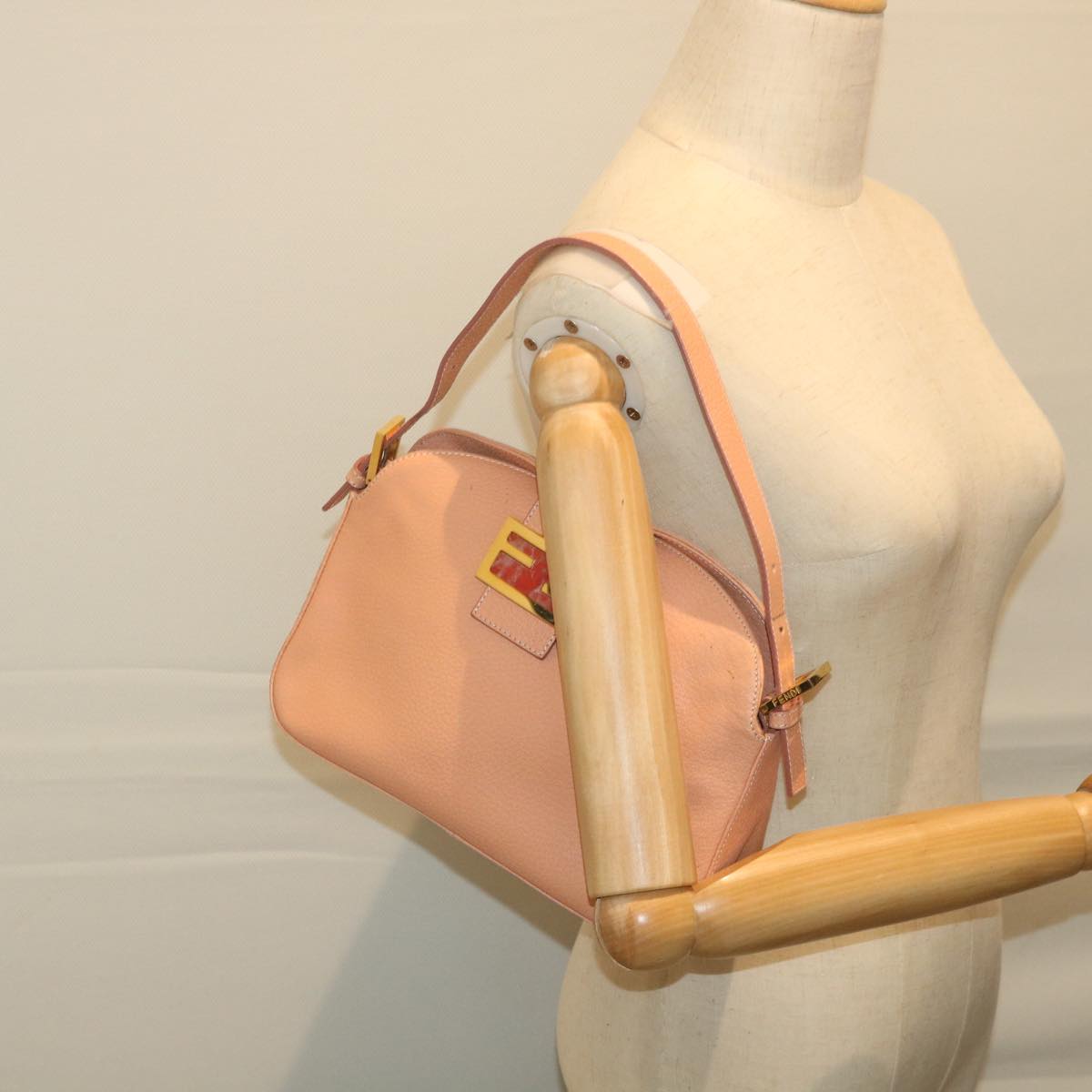 FENDI Mamma Baguette Shoulder Bag Leather Pink 2373 26725 018 yk9474