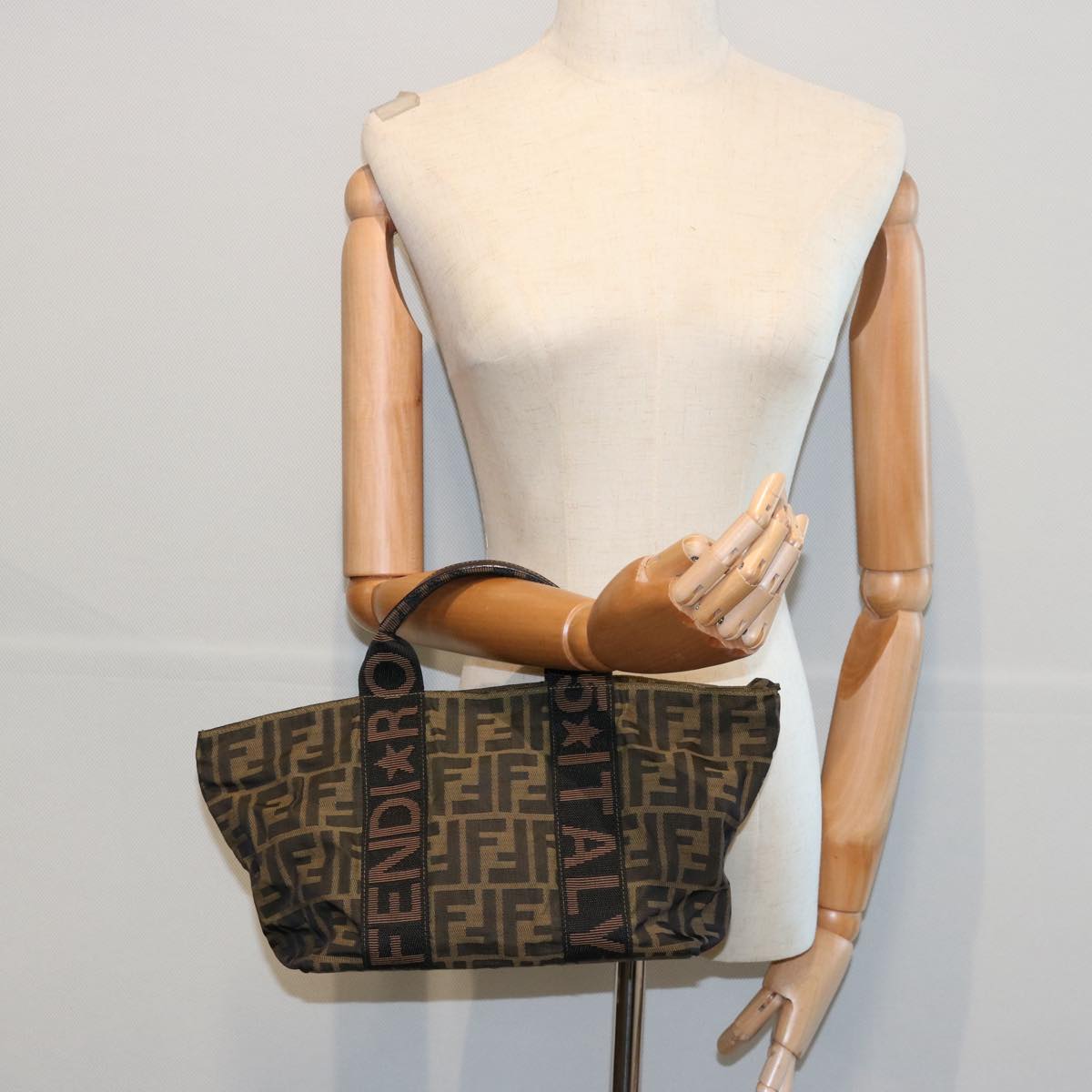 FENDI Zucca Canvas Hand Bag Brown yk9822