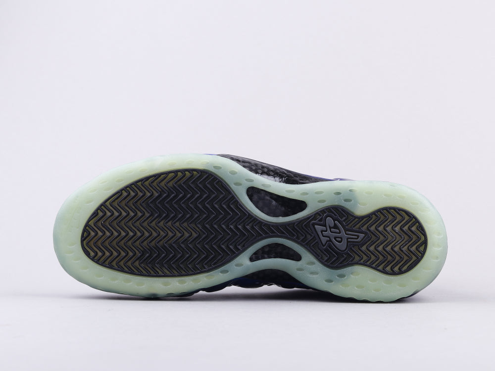 GLM - NKE Hardaway Foam Galaxy Star Spray 1.0