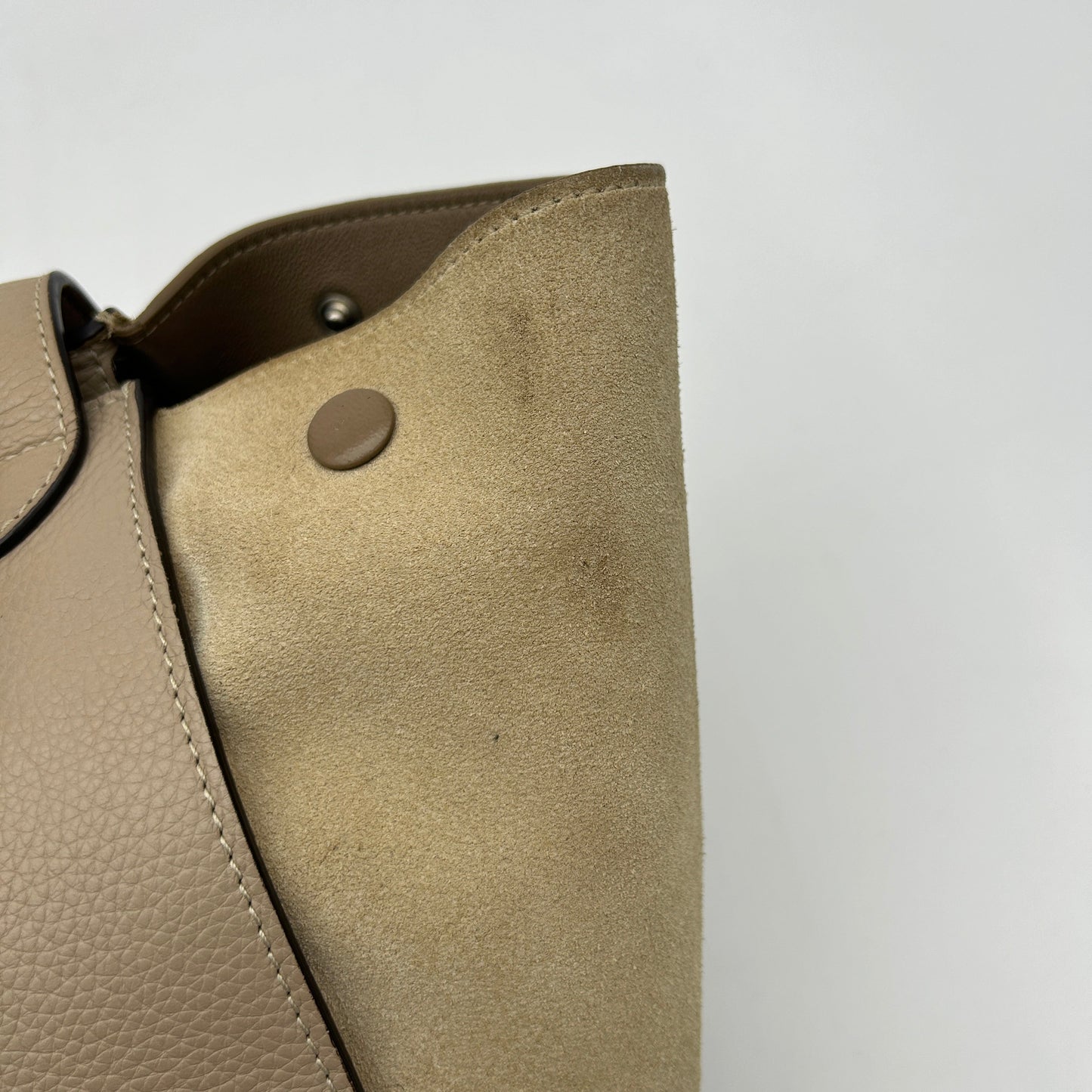 CÃƒÆ’Ã‚Â©line Trapeze Beige Leather Suede Medium Shoulder Bag