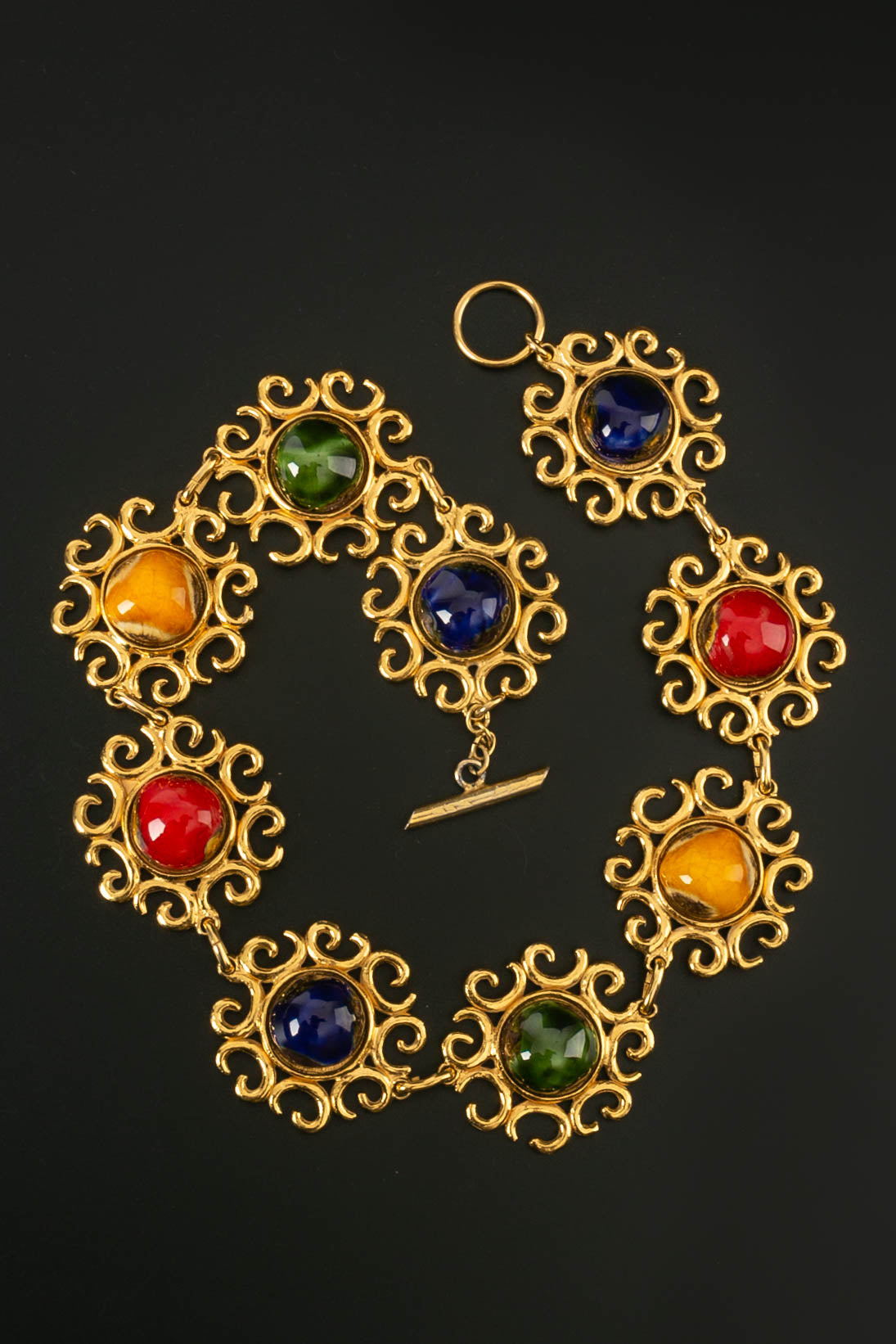 Collier court Denaive