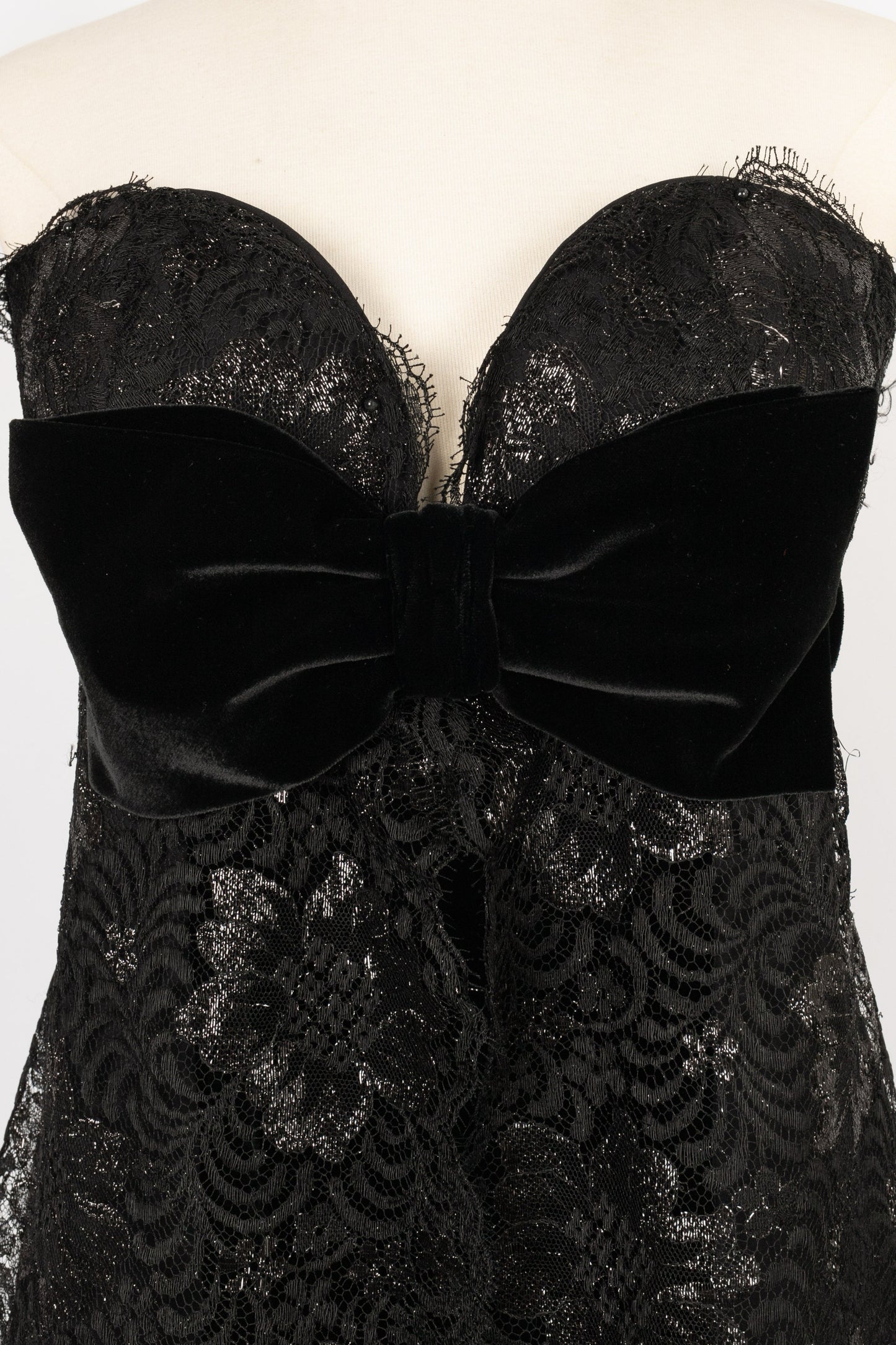Robe en dentelle Azzaro