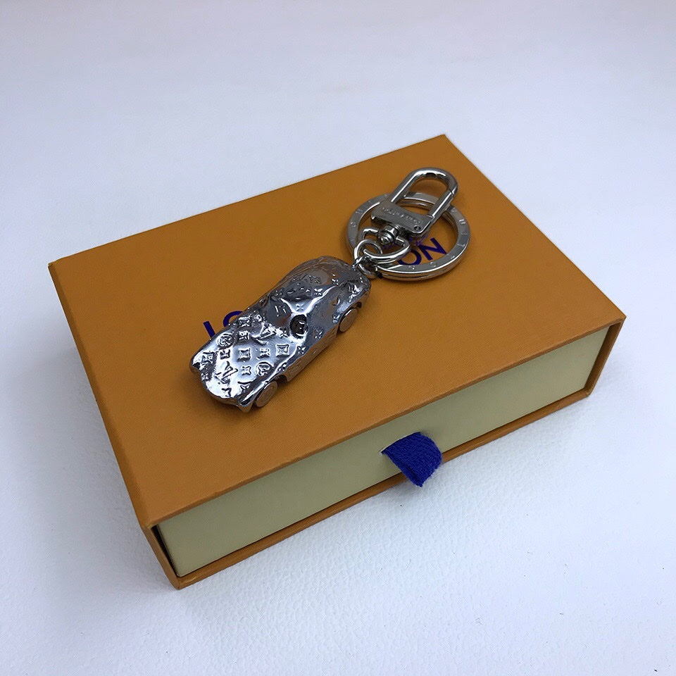 GLM - Top Quality Keychains LUV 042