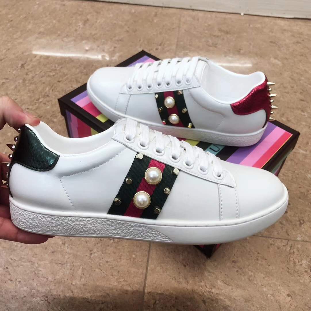 GLM- GCI Ace Embroidered Low-Top Sneaker 041