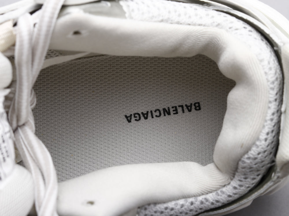 GLM - Bla Track Three Generations White Sneaker