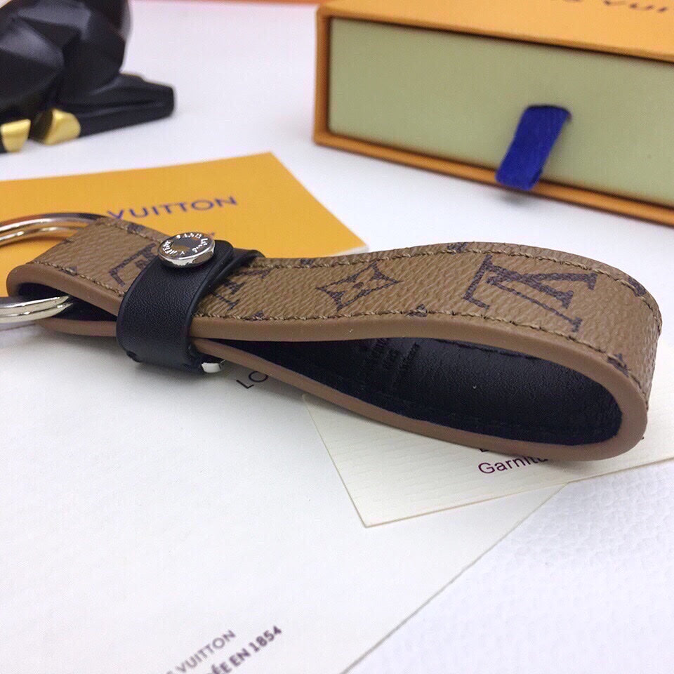 GLM - Top Quality Keychains LUV 001