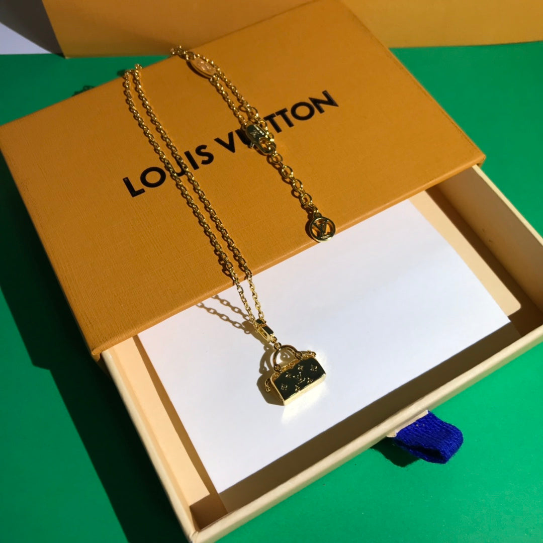 GLM - Top Quality Necklace LUV027