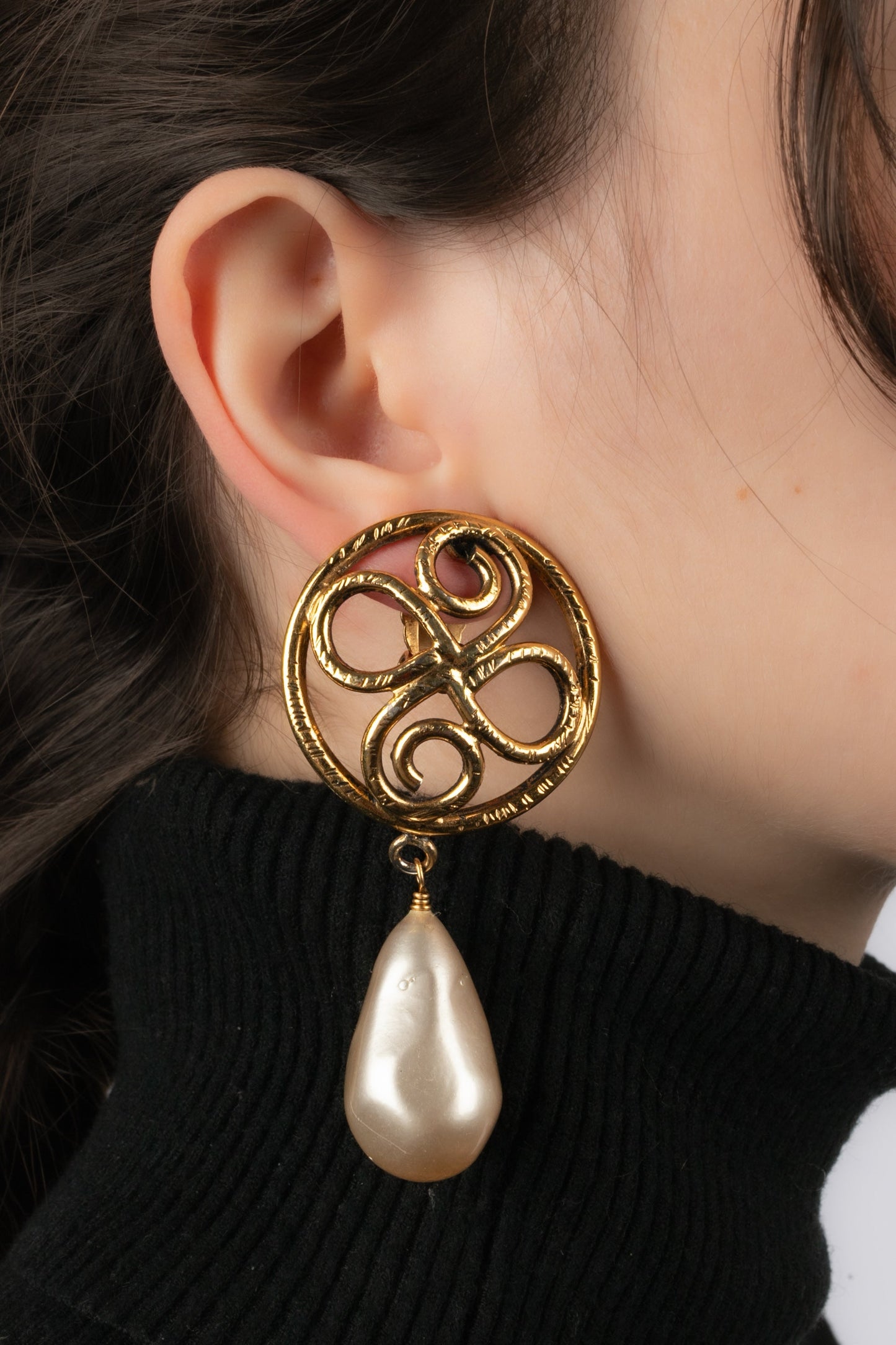 Boucles d'oreilles Chanel Haute Couture