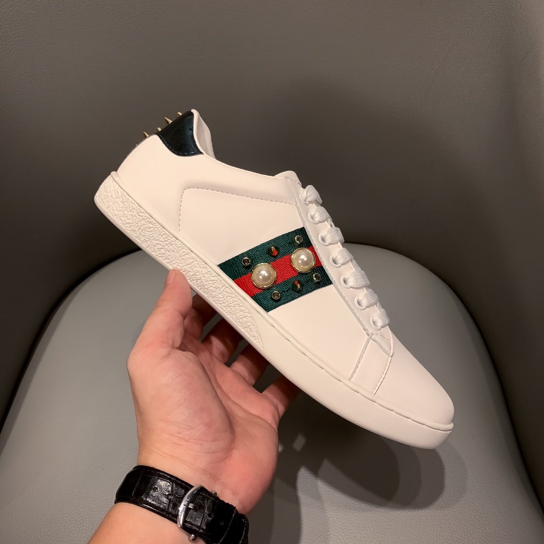 GLM-GCI  ACE LEATHER SNEAKER WITH  PEARL110