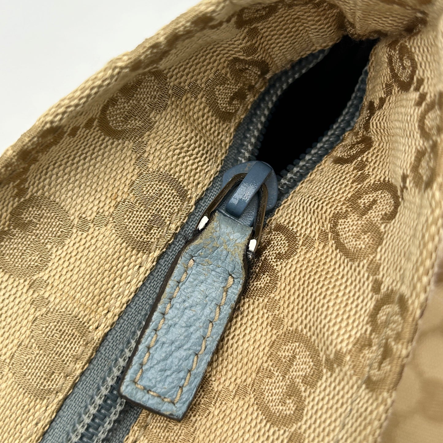 Gucci Cheri Line Tote YVEAE957