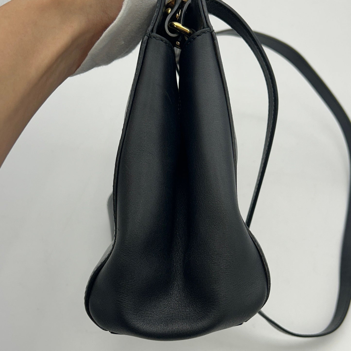 GUCCI Nappa Bamboo Medium Nymphaea Top Handle Black LA17968