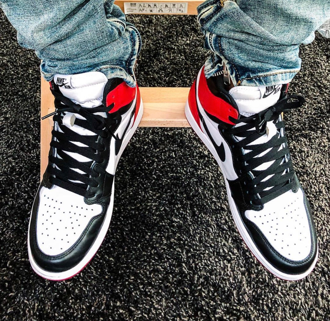 GLM - AJ1 black toe
