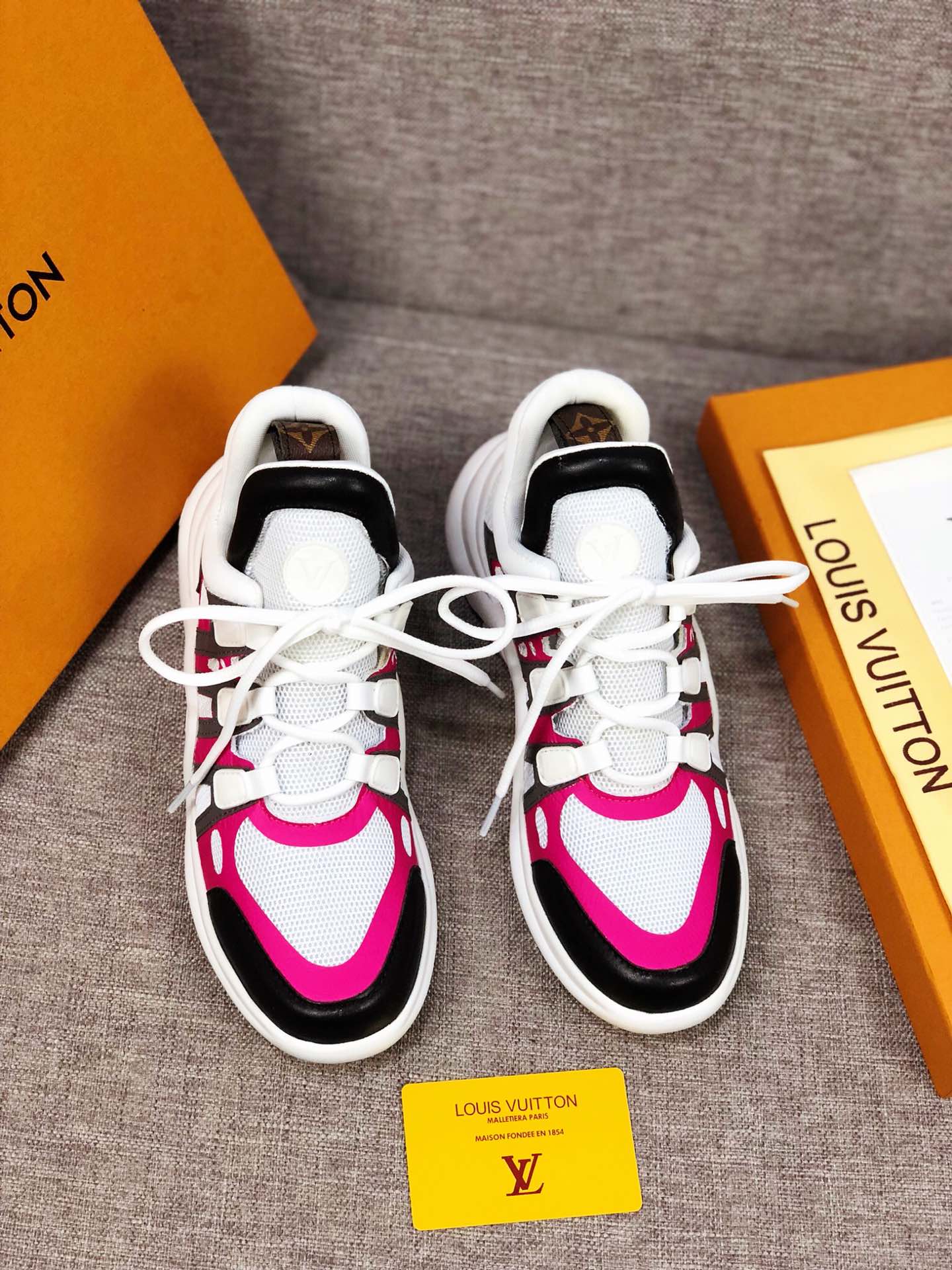 GLM - LUV Archlight Pink White Black Sneaker