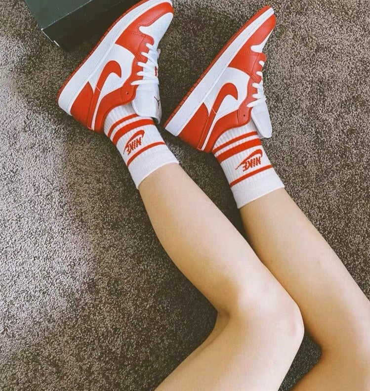 GLM - AJ1 new white red