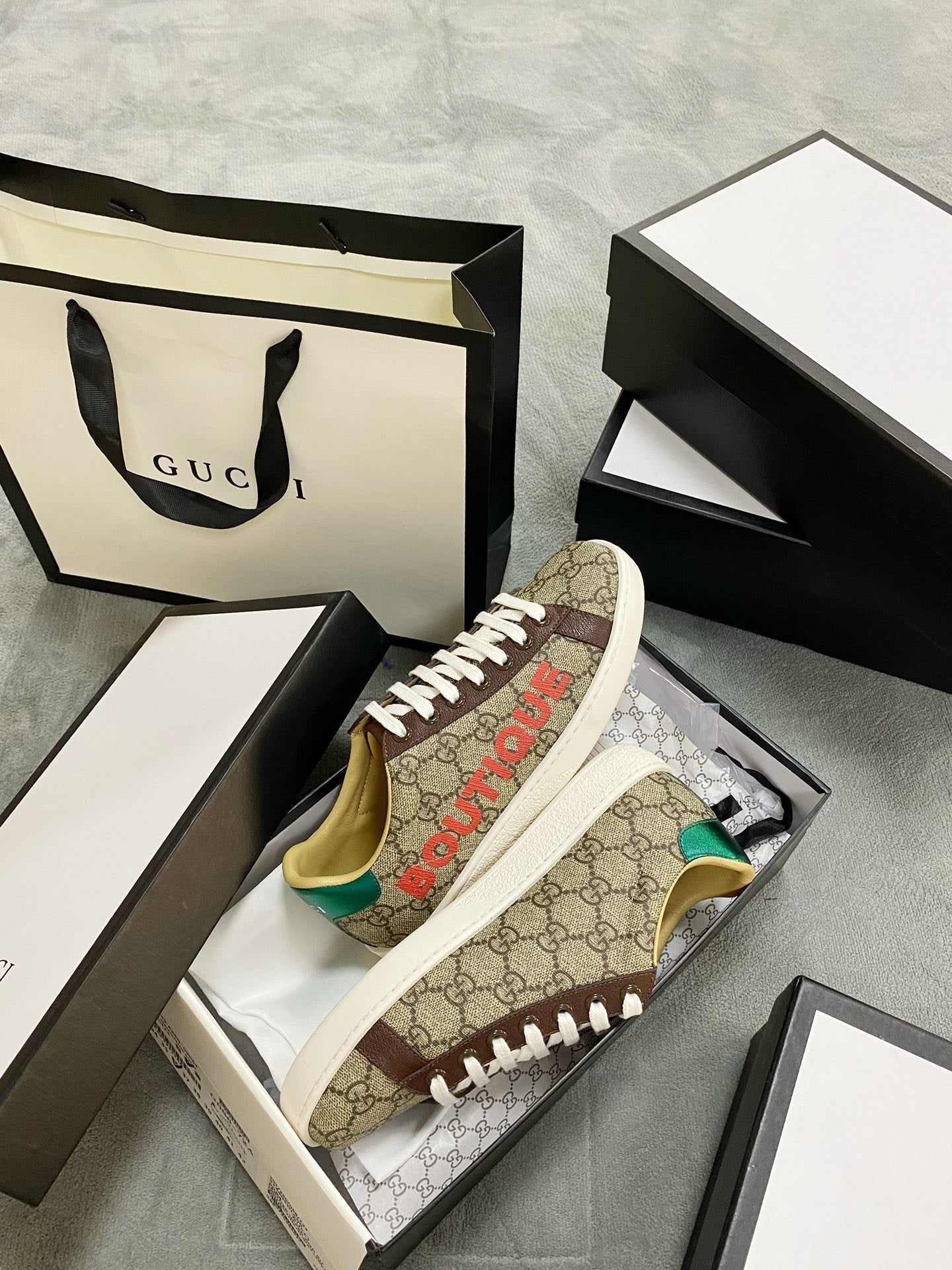 GLM-GCI Ace logo BOUTIQUES neaker 071