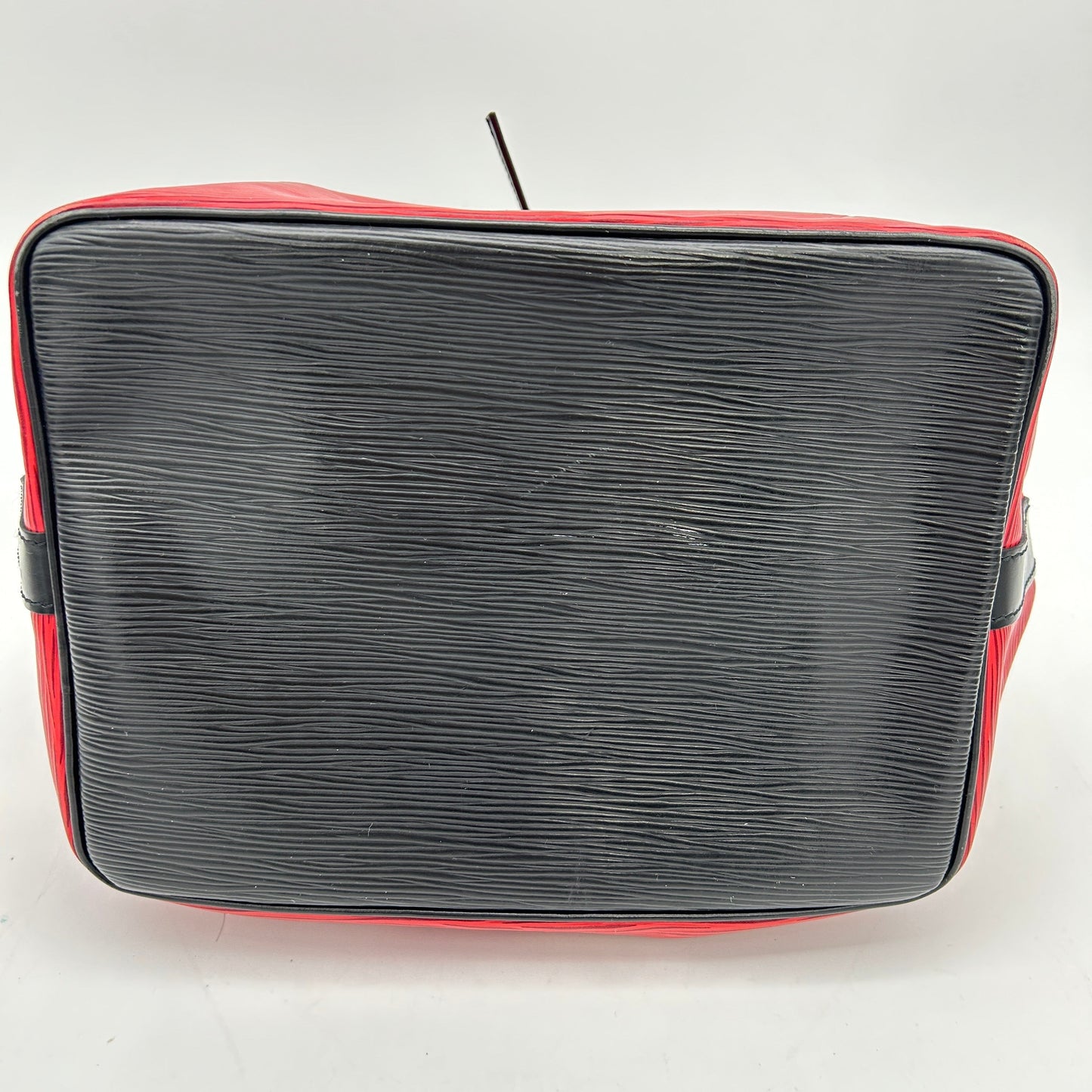 Louis Vuitton Noe Epi Bicolor YVEAE810