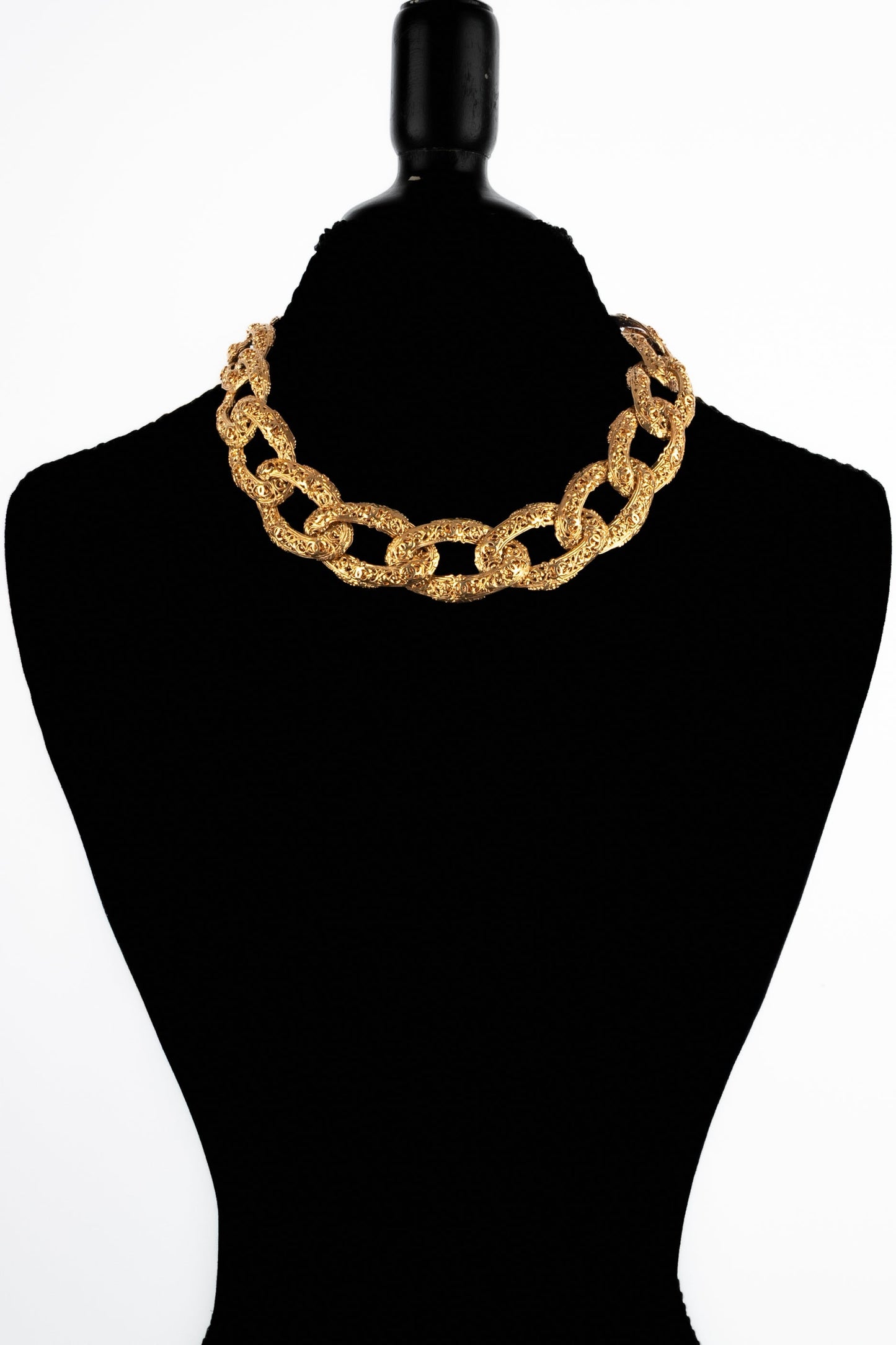 Collier dorÃ© Chanel 1990's