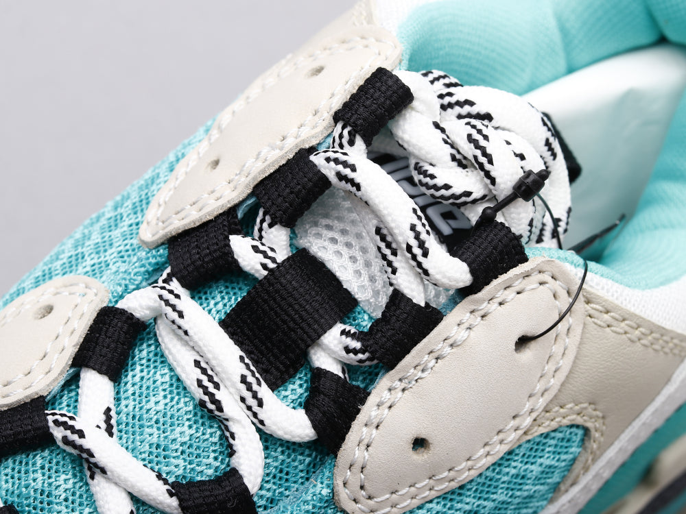 GLM - Bla Triple S Tiffany Green Sneaker