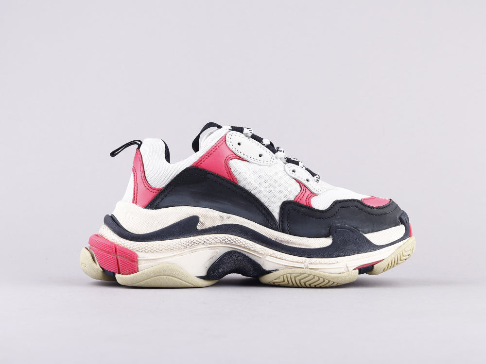 GLM - Bla Triple S Black And White Powder Sneaker