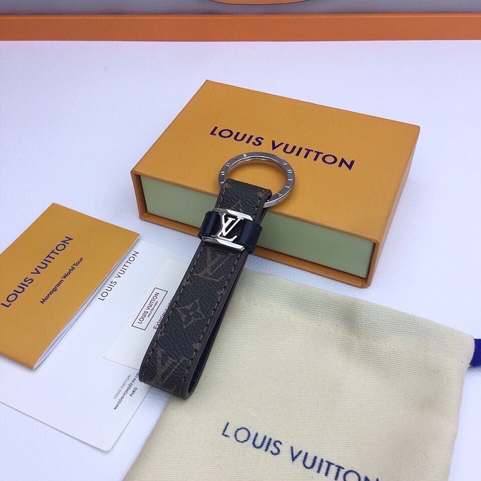 GLM - Top Quality Keychains LUV 004