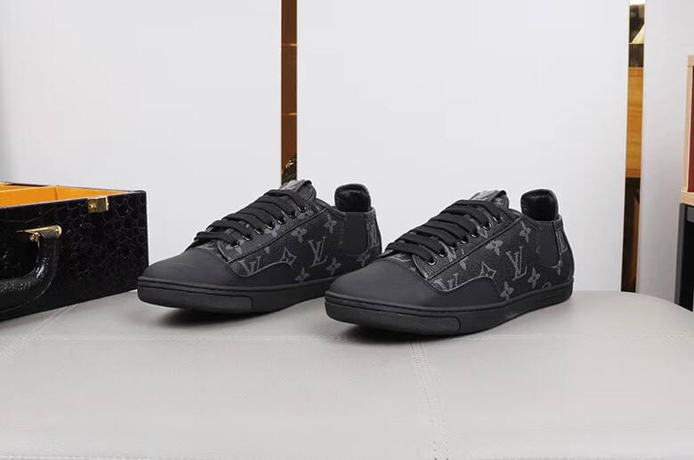 GLM - Top Quality Luv Sneaker 053