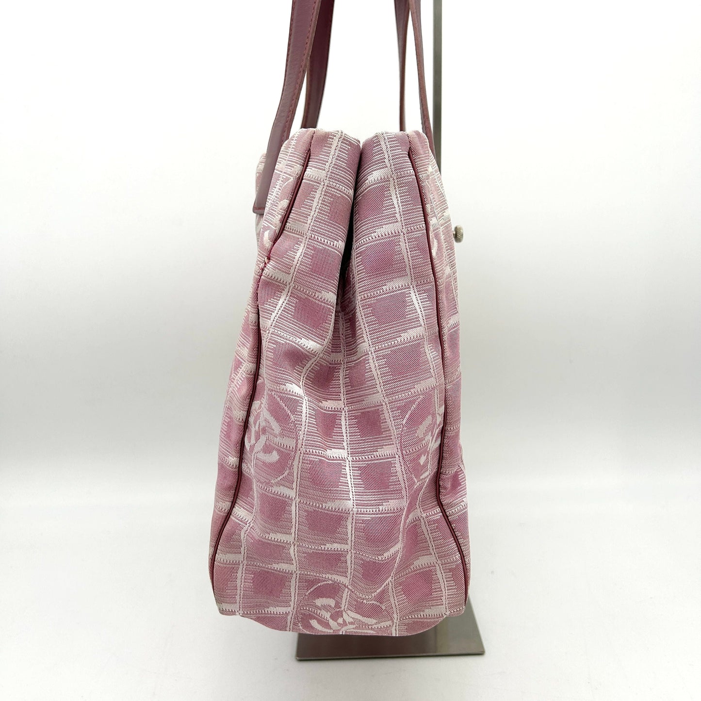 Chanel Bags  Travel Line Tote In Pink And White ch8814dd