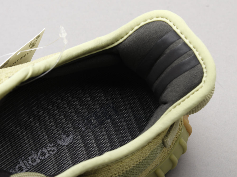 GLM - Yzy 350 Sulfur Matcha Green Sneaker