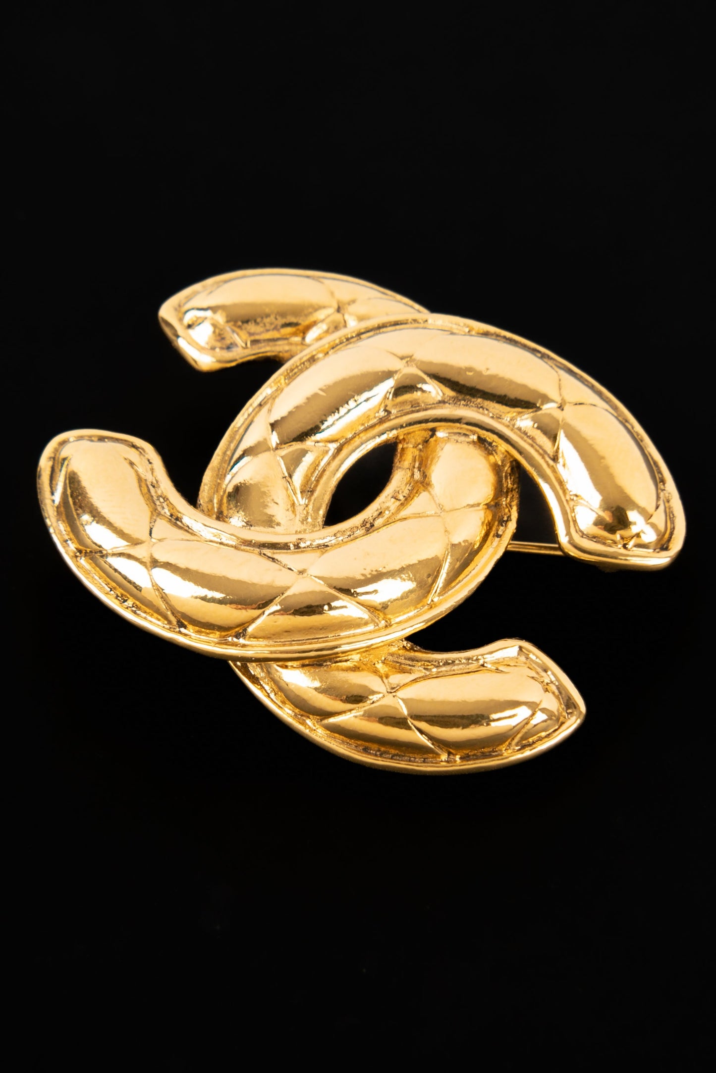 Broche cc Chanel