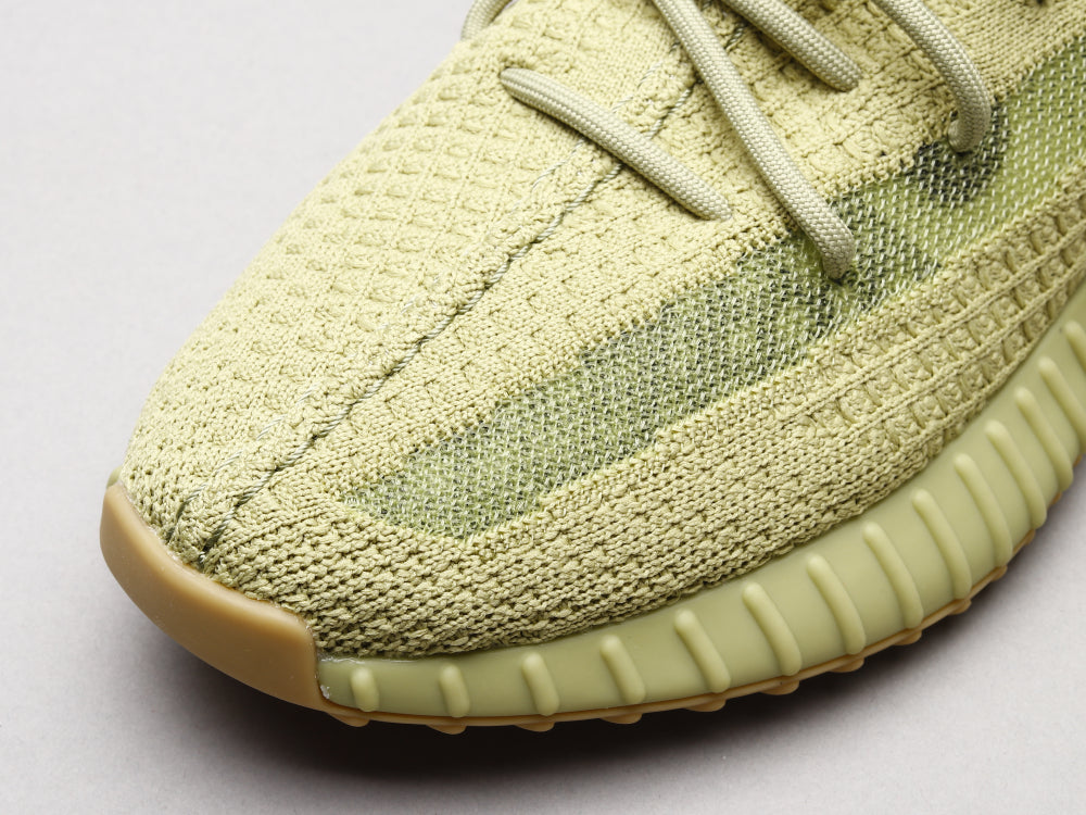 GLM - Yzy 350 Sulfur Matcha Green Sneaker