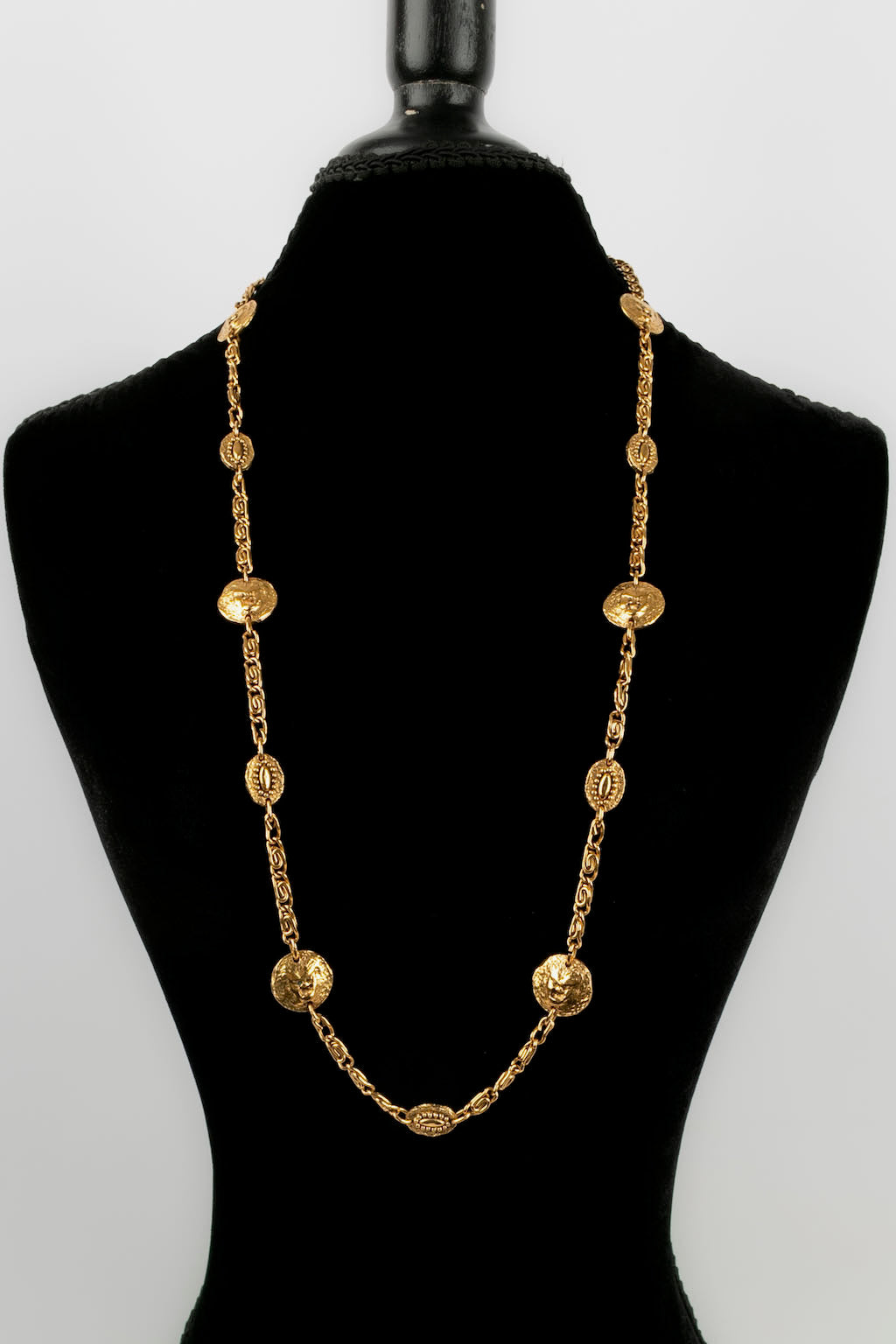 Sautoir/Collier dorÃƒÆ’Ã‚Â© Chanel
