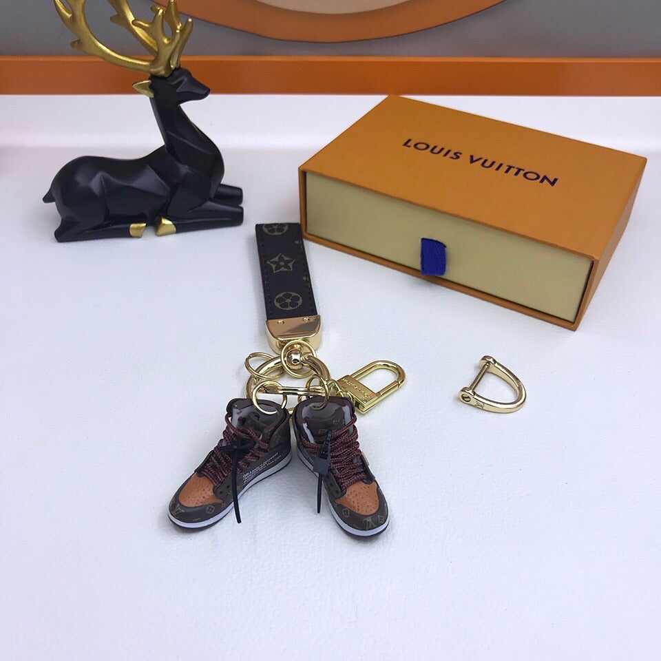 GLM - Top Quality Keychains LUV 009